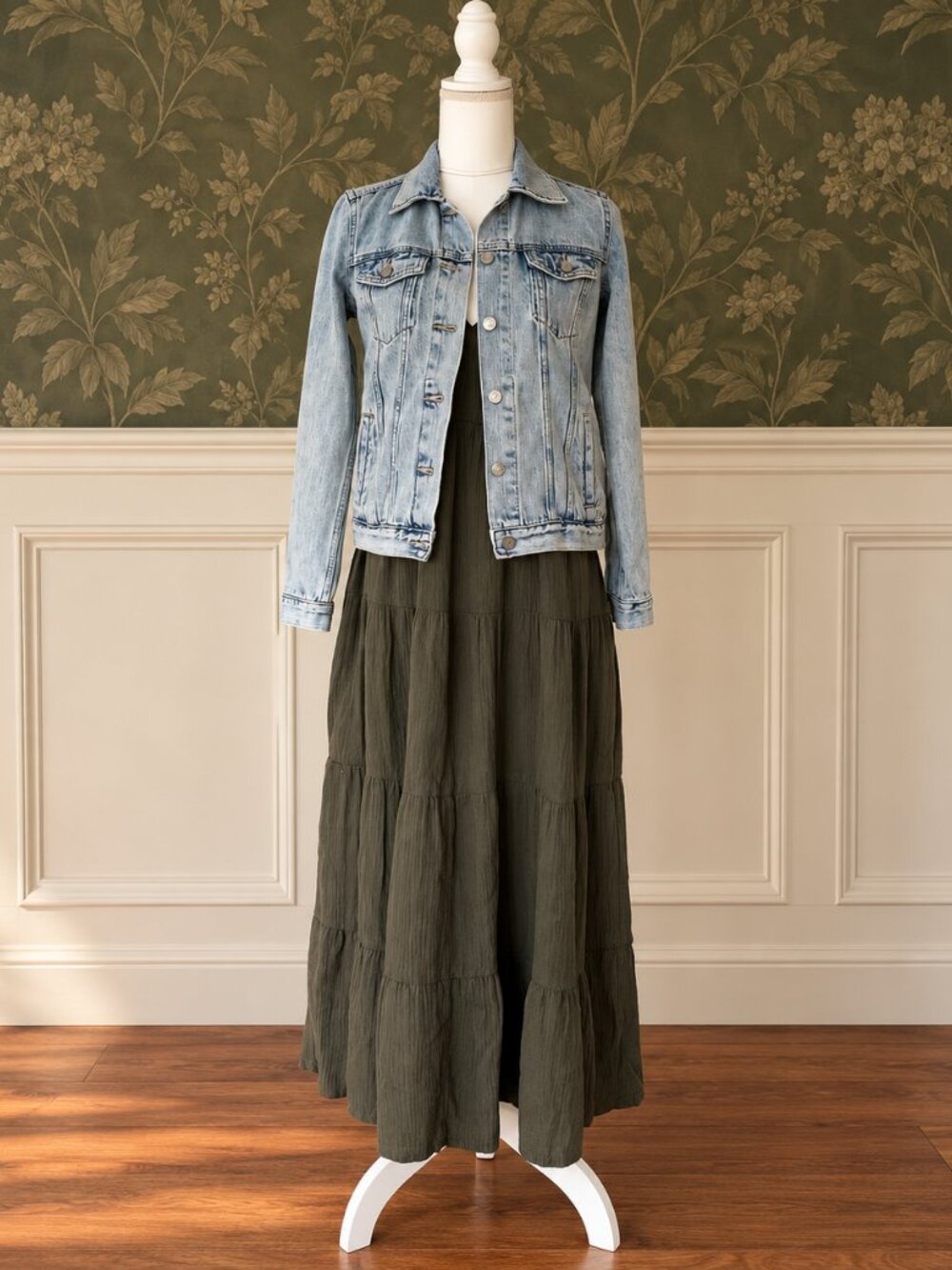 Gap Light Wash Denim Jacket XS NWOT